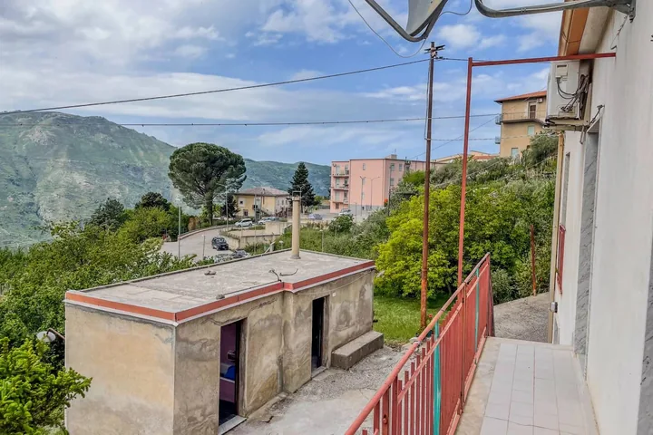 Casetta Basile: fotografia dell’agenzia 14