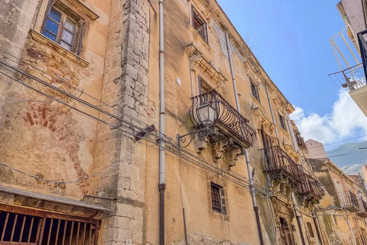 Palazzo Peri: fotografia dell’agenzia 35