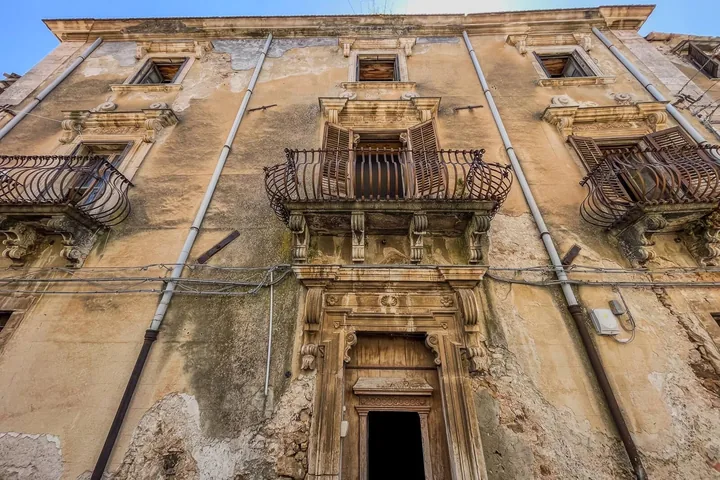 Palazzo Peri: fotografia dell’agenzia 2