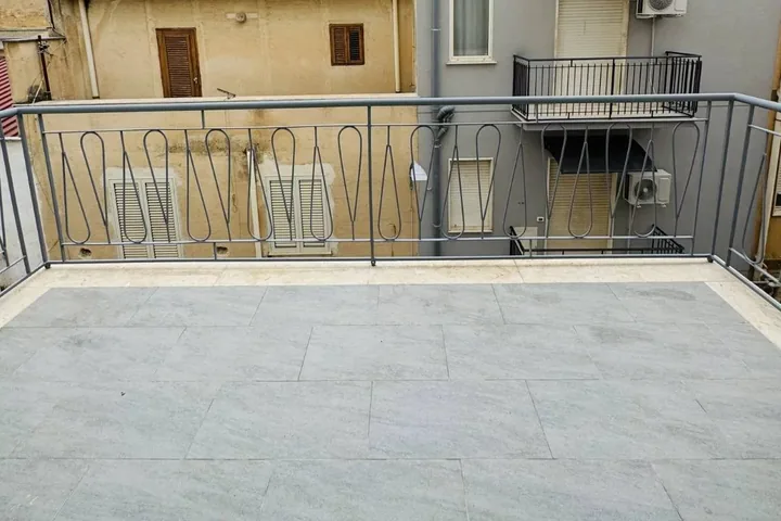 Casa Maurizio: fotografia dell’agenzia 28