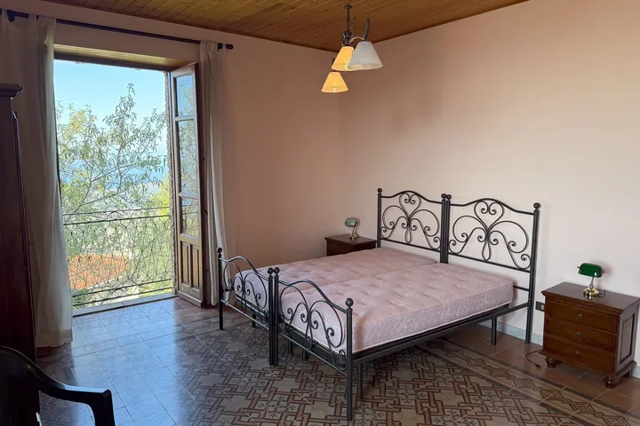 Casa Gullotti: fotografia dell’agenzia 17