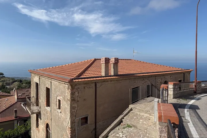 Casa Gullotti: fotografia dell’agenzia 34