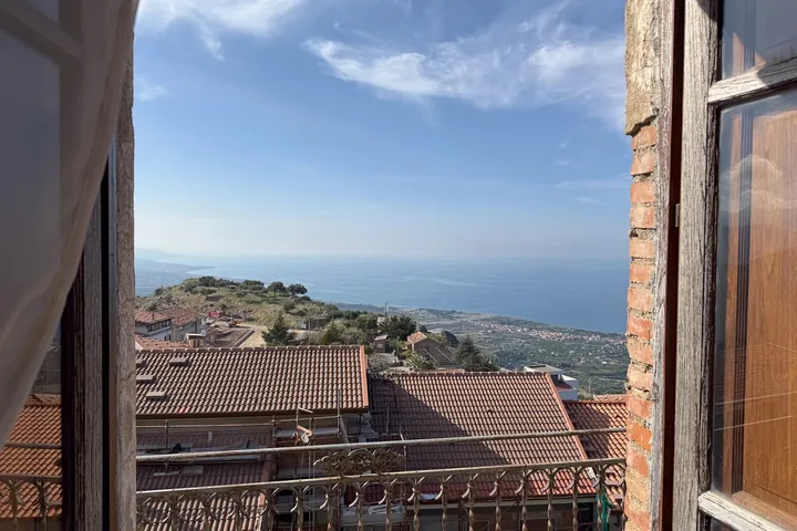 Casa Gullotti: fotografia dell’agenzia 2