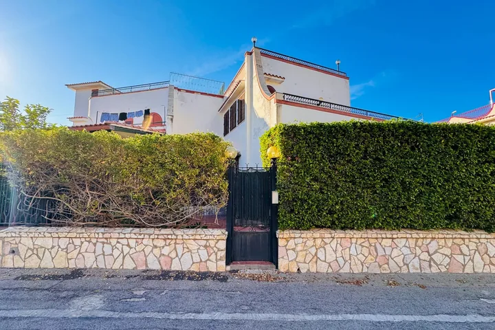 Villa Tiziana: fotografia dell’agenzia 54