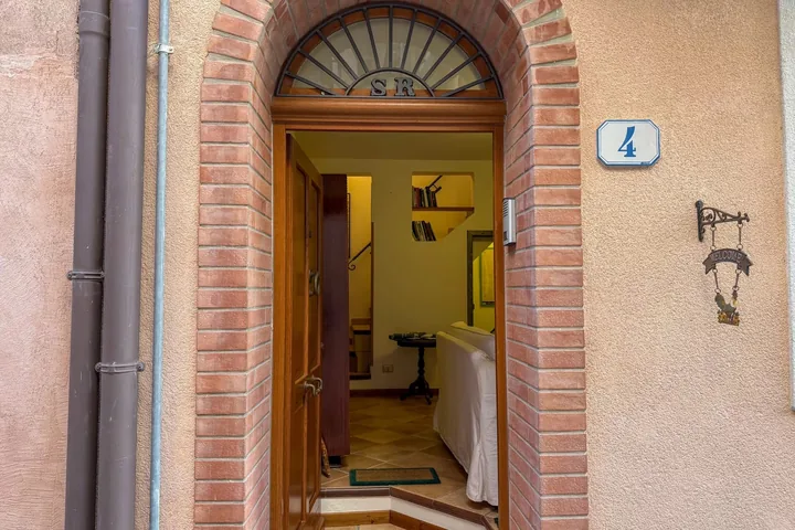 Casa Alessandra: fotografia dell’agenzia 25