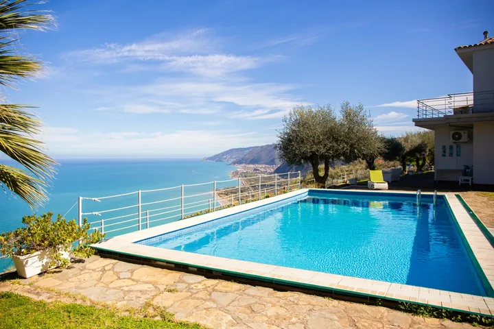 Villa Infinito: fotografia dell’agenzia 1