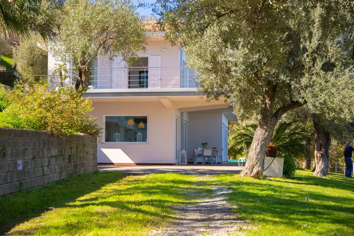 Villa Infinito: fotografia dell’agenzia 11