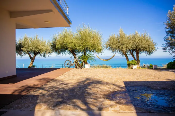 Villa Infinito: fotografia dell’agenzia 53