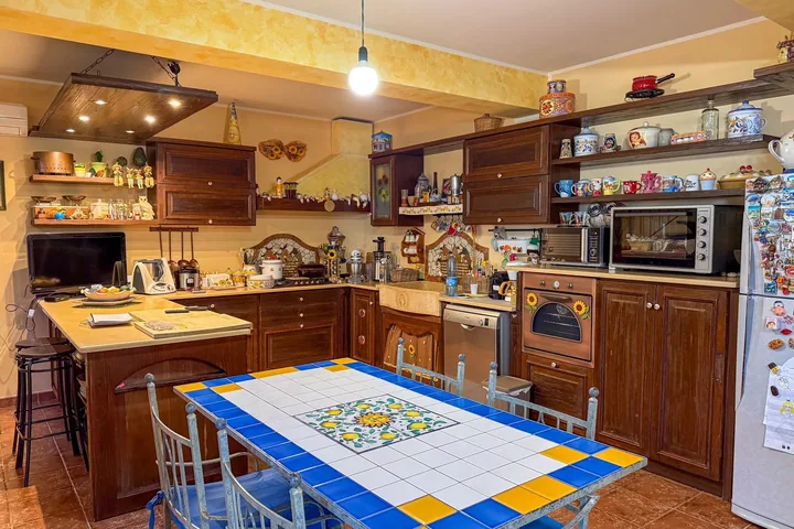 Casa Enza: fotografia dell’agenzia 46