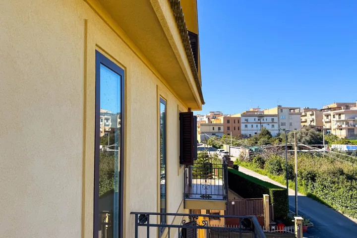 Casa Enza: fotografia dell’agenzia 17
