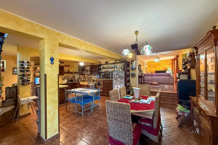 Casa Enza: fotografia dell’agenzia 47