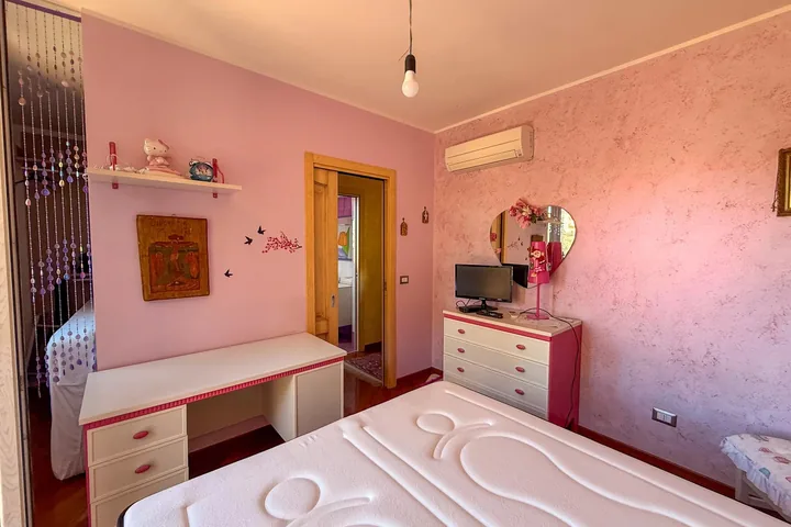 Casa Enza: fotografia dell’agenzia 13