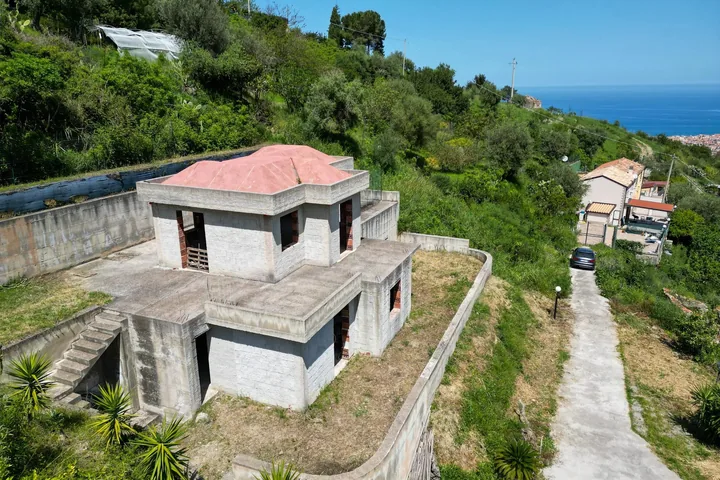 Villa Iolanda: fotografia dell’agenzia 1