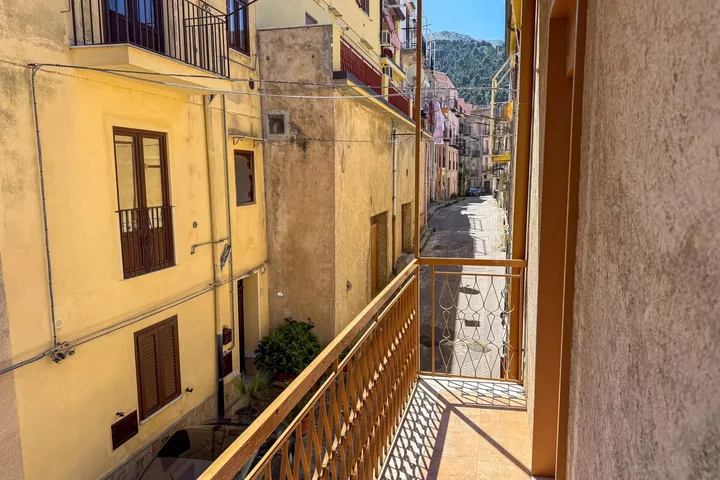 Casa Pino: fotografia dell’agenzia 35