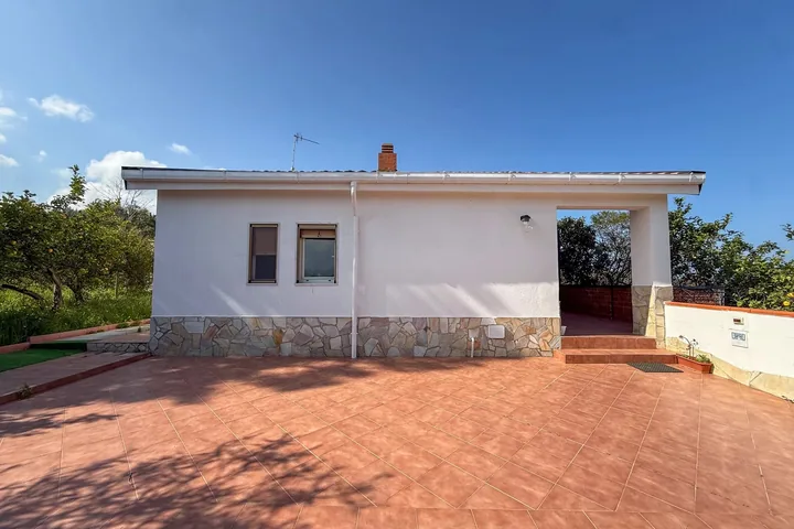 Villa Giovanna: fotografia dell’agenzia 4