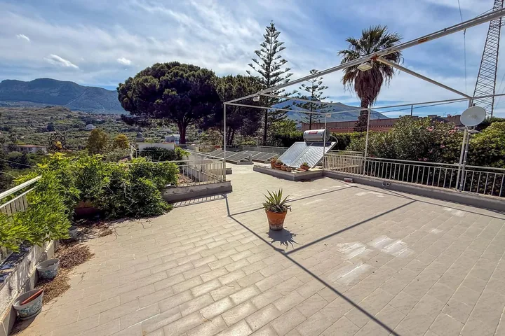 Villa Salina: fotografia dell’agenzia 37