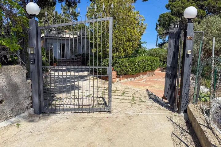 Villa Salina: fotografia dell’agenzia 7