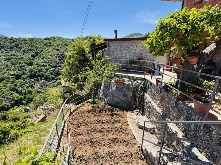Villa Antonello: fotografia dell’agenzia 8