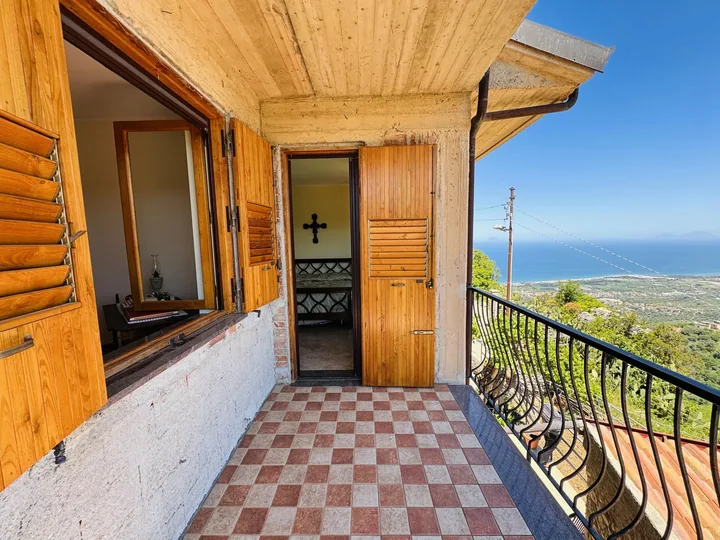 Villa Antonello: fotografia dell’agenzia 33