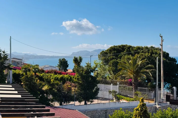 Villa Alessandro: fotografia dell’agenzia 24
