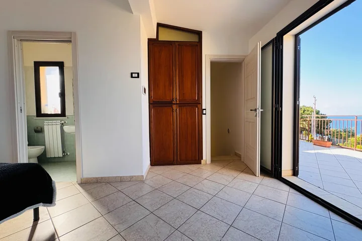 Villa Alessandro: fotografia dell’agenzia 36