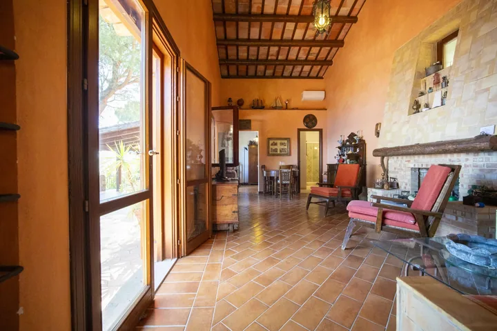 Villa Marco: fotografia dell’agenzia 8