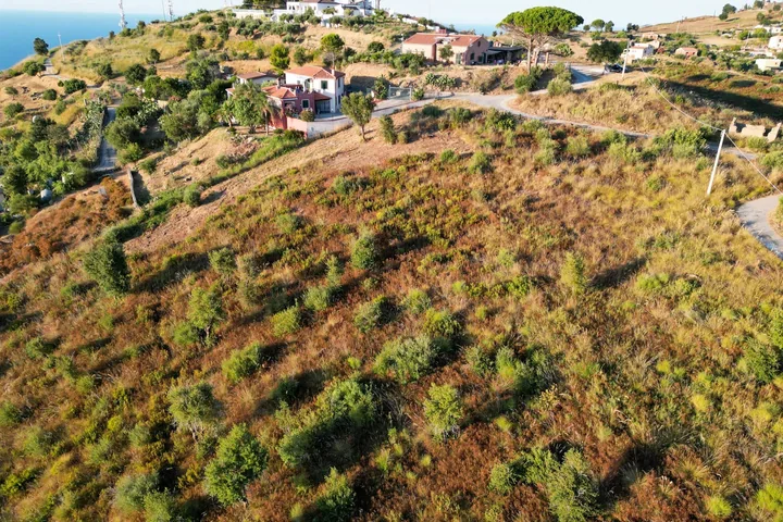 Plot Angela- Cefalù: fotografia dell’agenzia 9