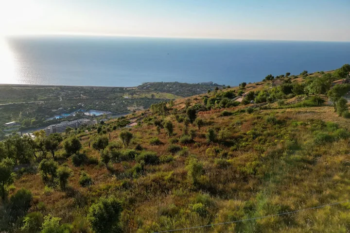Plot Angela- Cefalù: fotografia dell’agenzia 5
