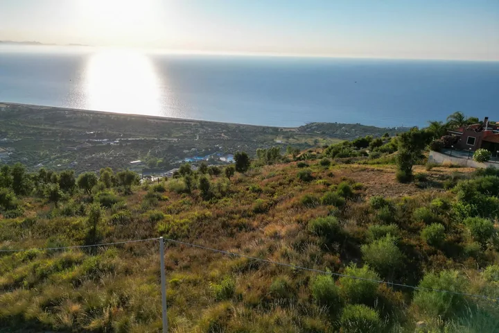 Plot Angela- Cefalù: fotografia dell’agenzia 4
