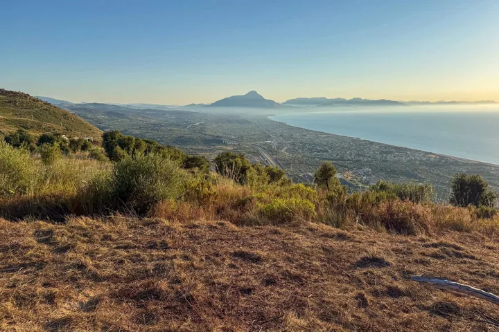 Plot Angela- Cefalù: fotografia dell’agenzia 12