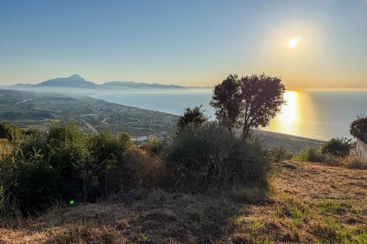 Plot Angela- Cefalù: fotografia dell’agenzia 1