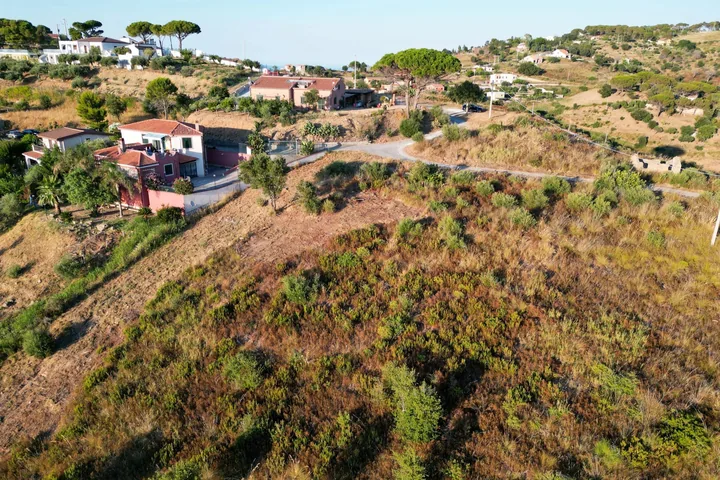 Plot Angela- Cefalù: fotografia dell’agenzia 7