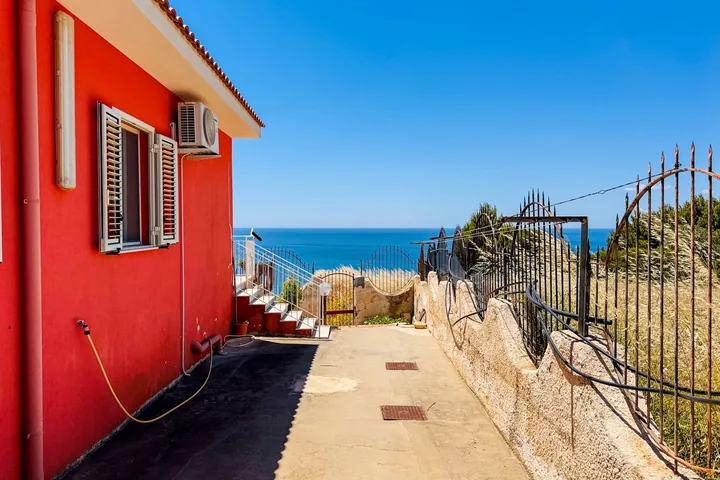 Villa Antonella: fotografia dell’agenzia 35