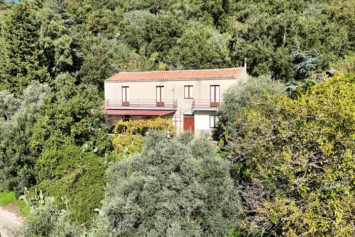 Casa Franco: fotografia dell’agenzia 2