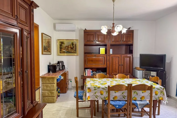 Casa Francesco: fotografia dell’agenzia 16