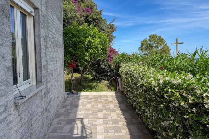 Casa Francesco: fotografia dell’agenzia 10