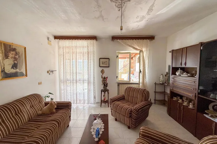 Casa Francesco: fotografia dell’agenzia 24
