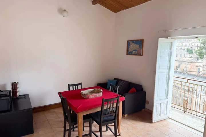 Casa Giovanni: fotografia dell’agenzia 26